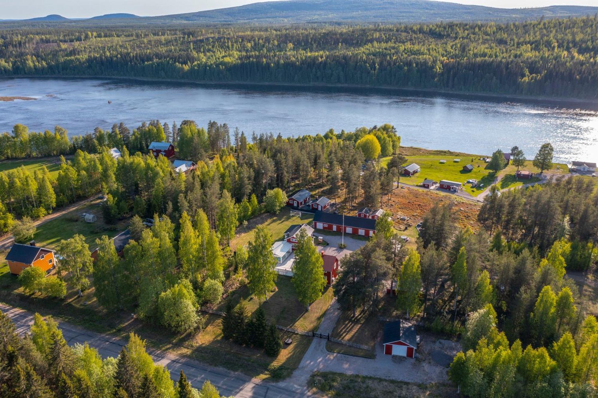 Arctic Ranch Villa Overkalix Bagian luar foto